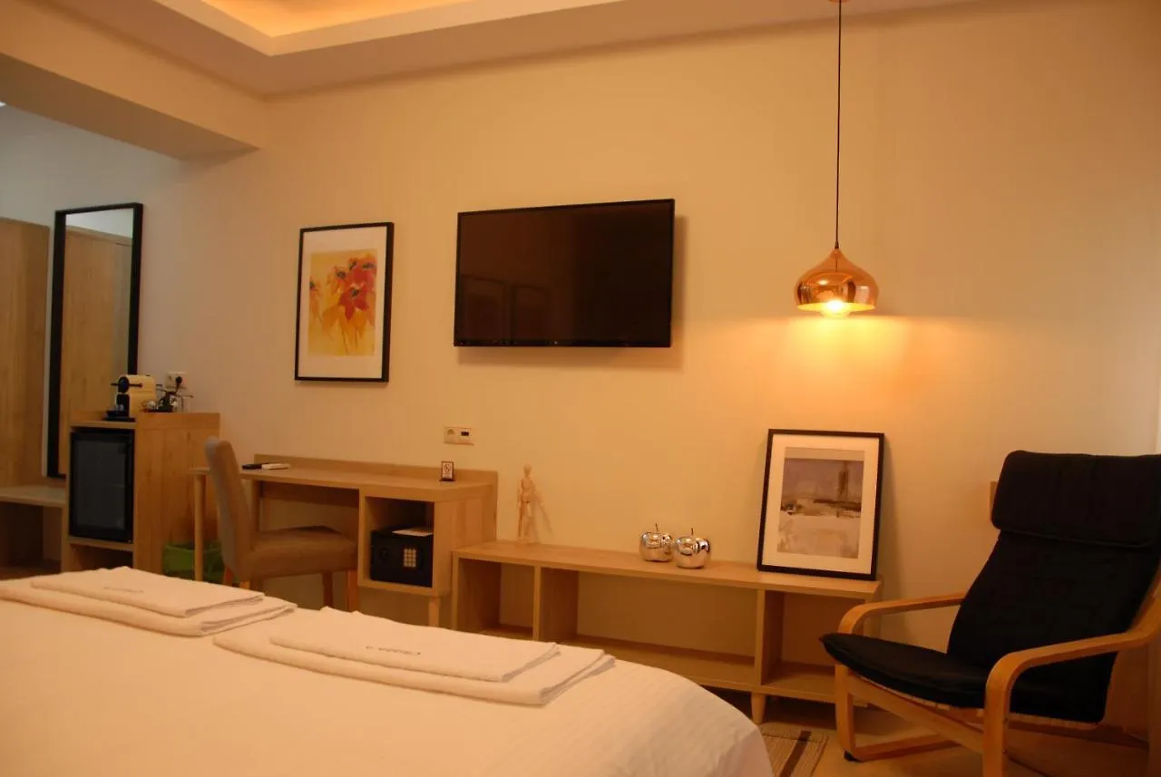 Citizen 9 Bed & Breakfast Thessaloniki Greece